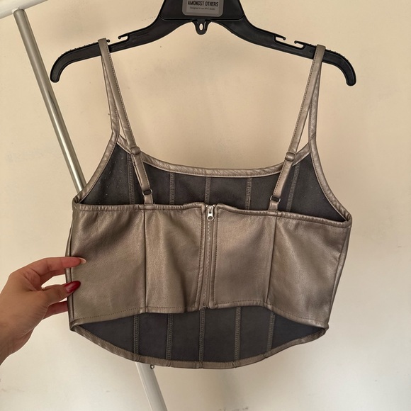 Silver Sleeveless Crop top - Picture 2 of 3
